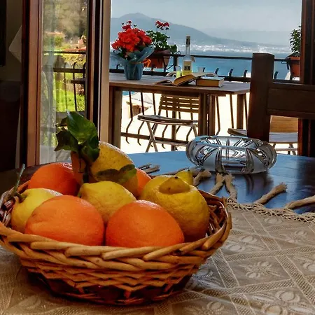 Il Fiore Del Golfo Apartment *